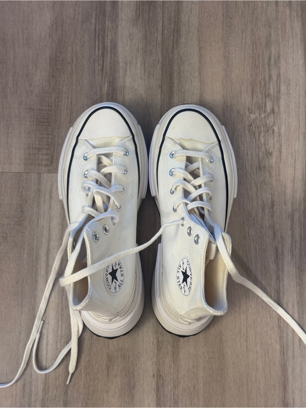 Converse Platform Run Star Legacy CX in the Egret